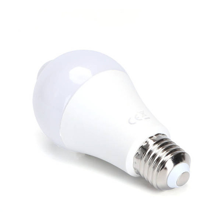 Żarówka LED E27 6W ciepła 3000K z czujnikiem ruchu