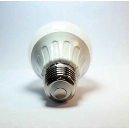 Żarówka LED E27 12W zimna 6400K A60